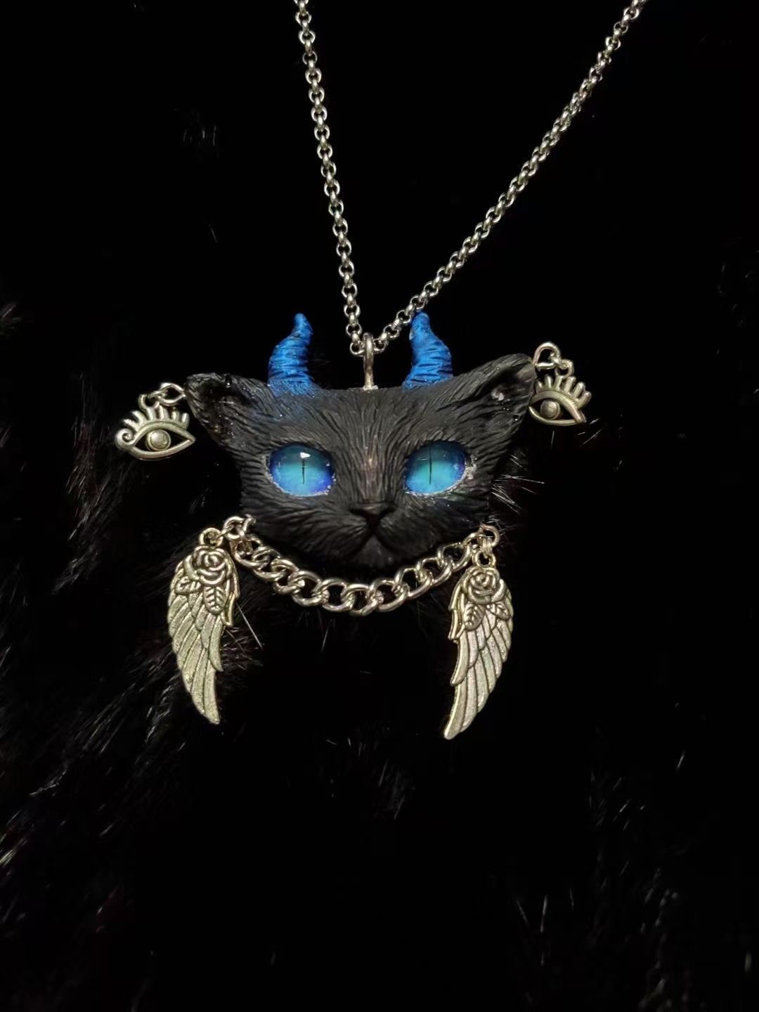 Onyx Skyblink Necklace
